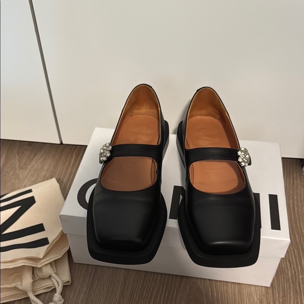 GANNI Black Leather Classic Mary Jane Ballerinas - Picture 11 of 11